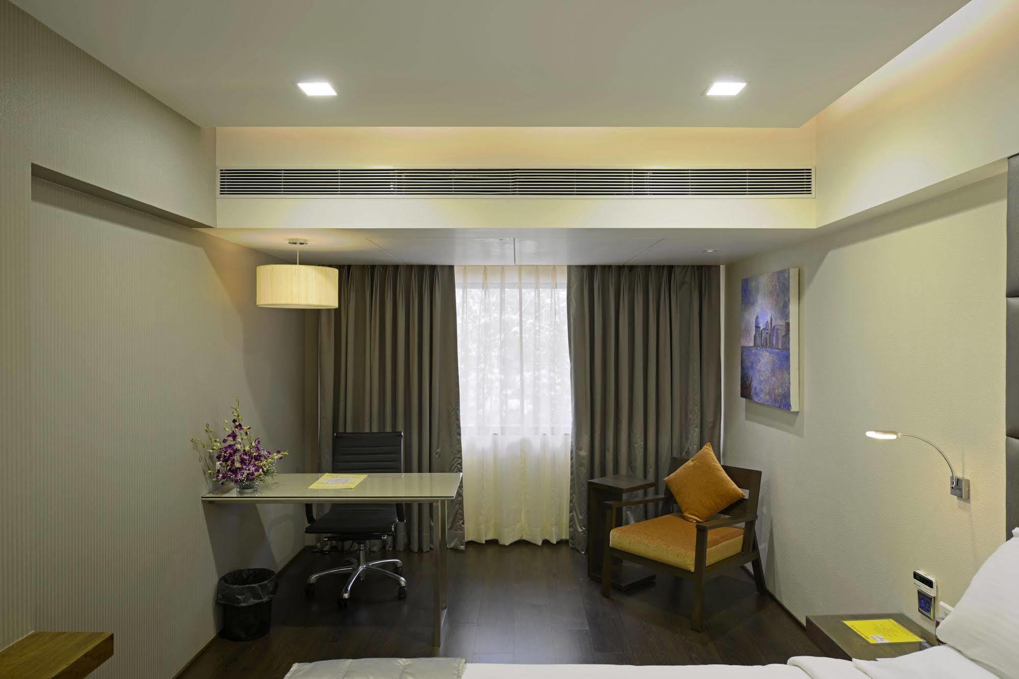 Hotel Grande 51 Navi Mumbai Ngoại thất bức ảnh